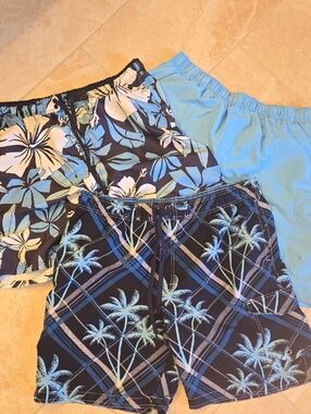 Speedo Men’s Blue and Navy Tropical Swim Trunks Set XL (Includes 3 trunks) EUC